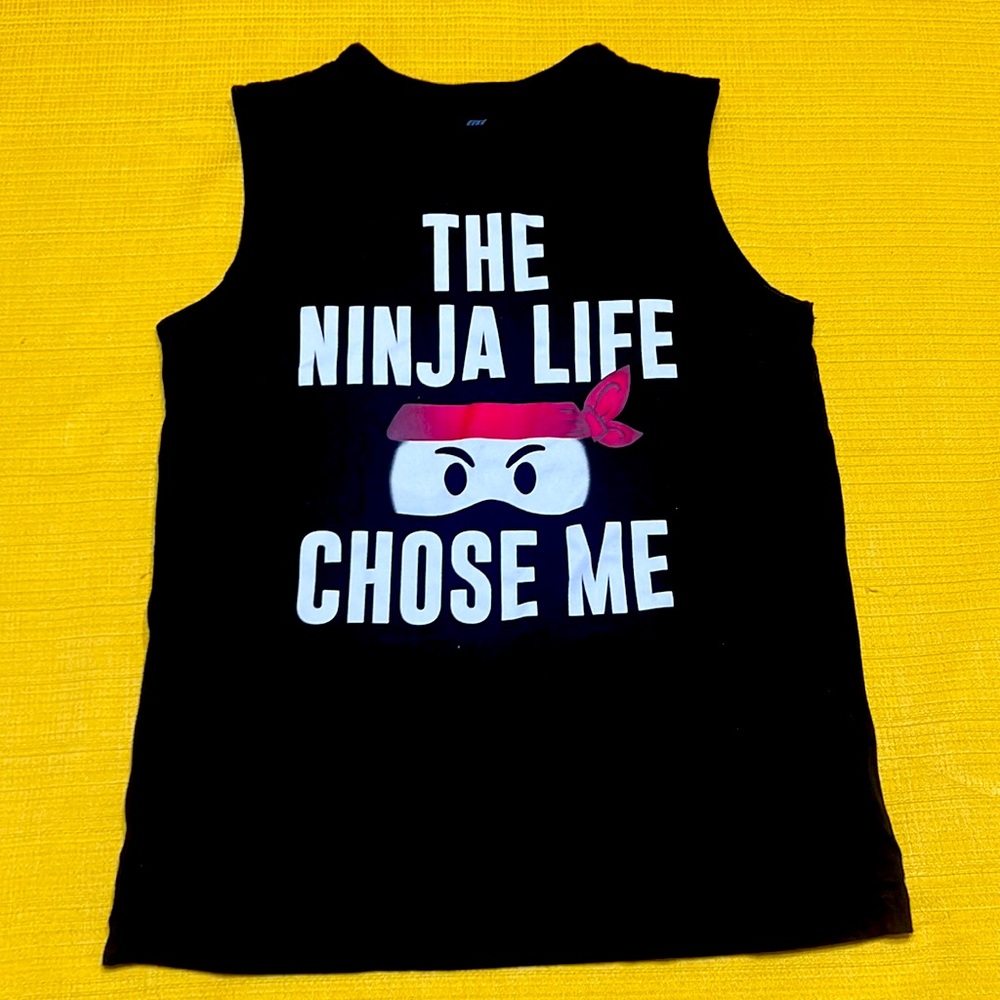 Black sleeveless t-shirt (Ninja Life) logo.